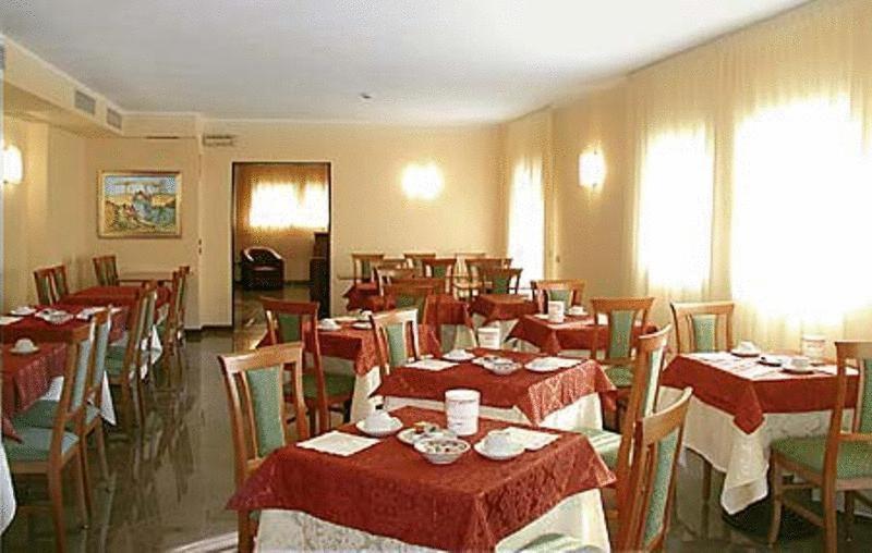Hotel Dal Ponte Bassano del Grappa Kültér fotó